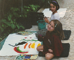 children painting